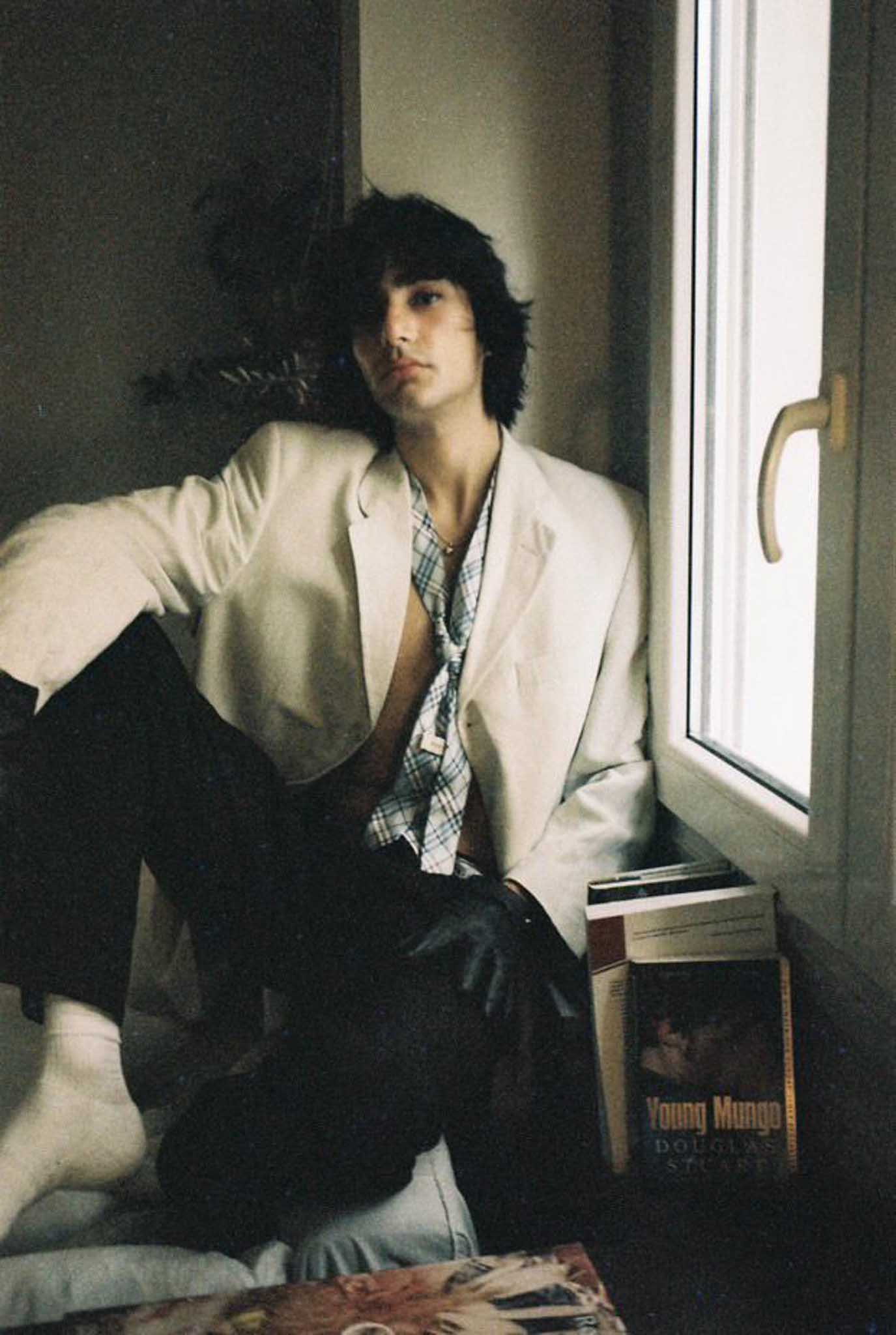 11-geeo-g-main-book-no-limits-models-agency