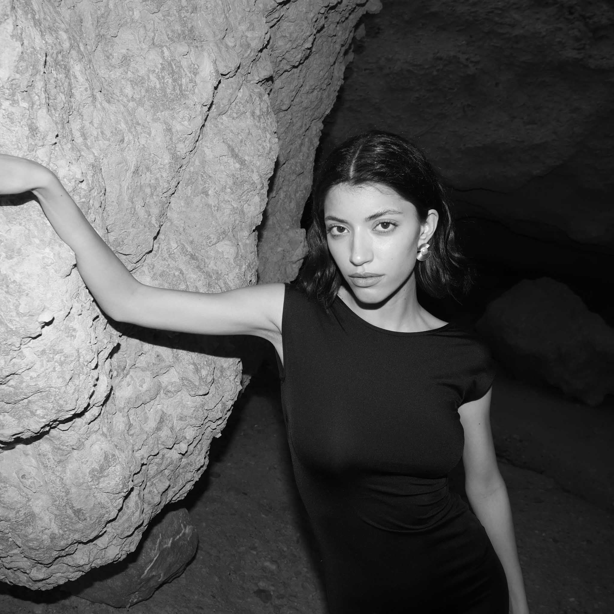 18-chara-c-main-book-no-limits-models-agency