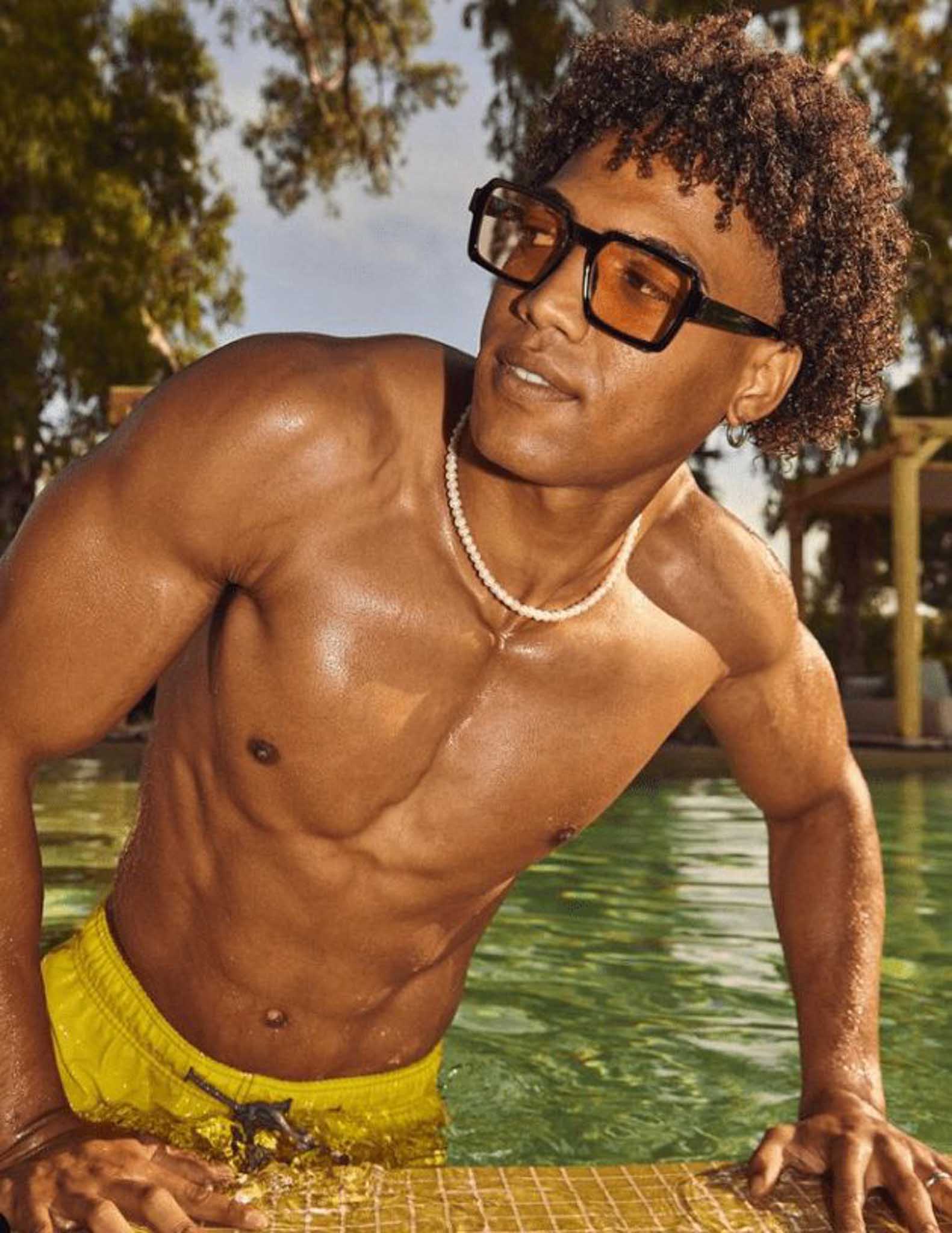 2-victor-t-main-book-no-limits-models-agency