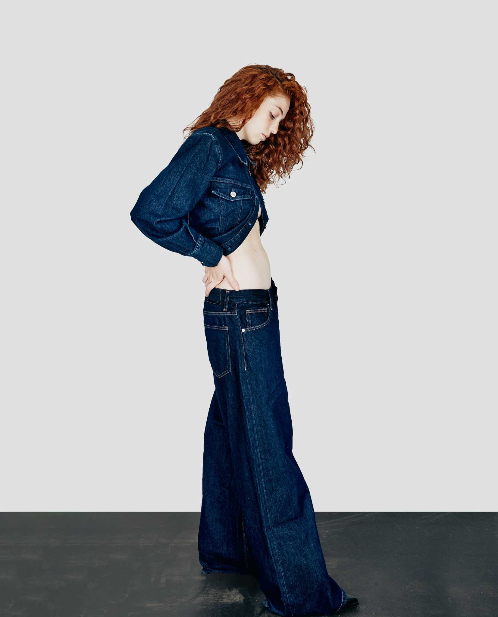 20-alexia-t-main-book-no-limits-models-agency