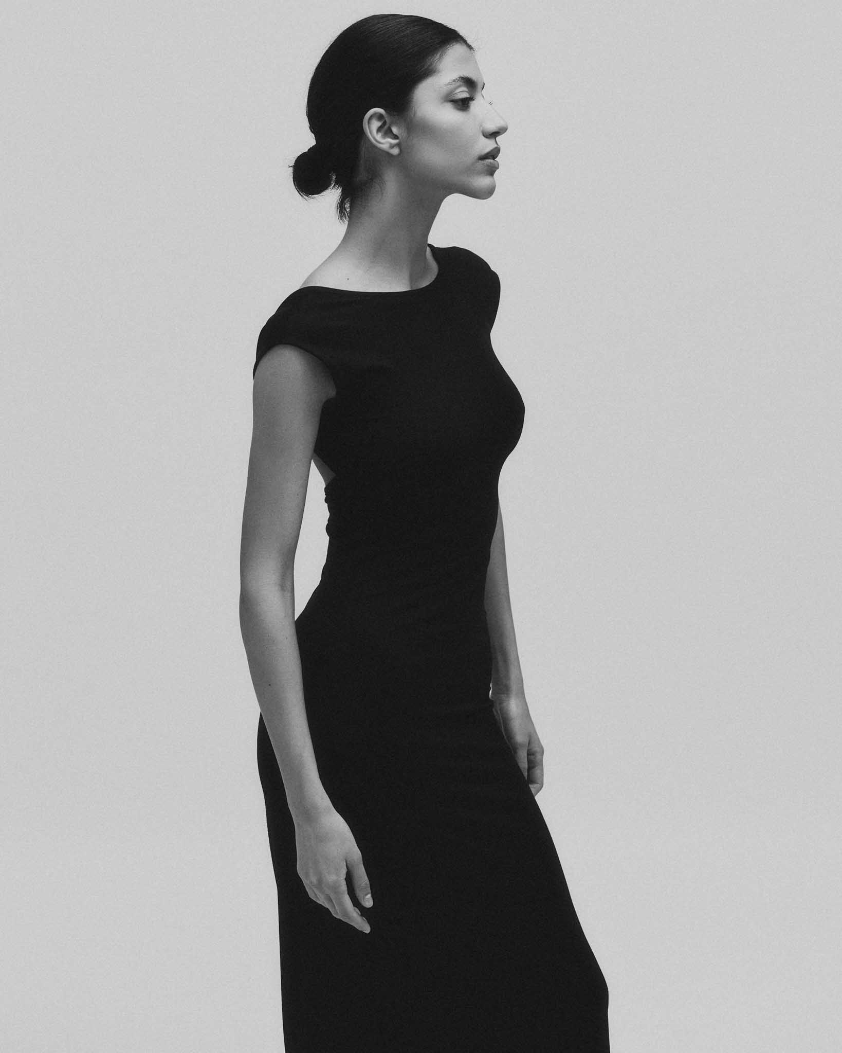 21-chara-c-main-book-no-limits-models-agency