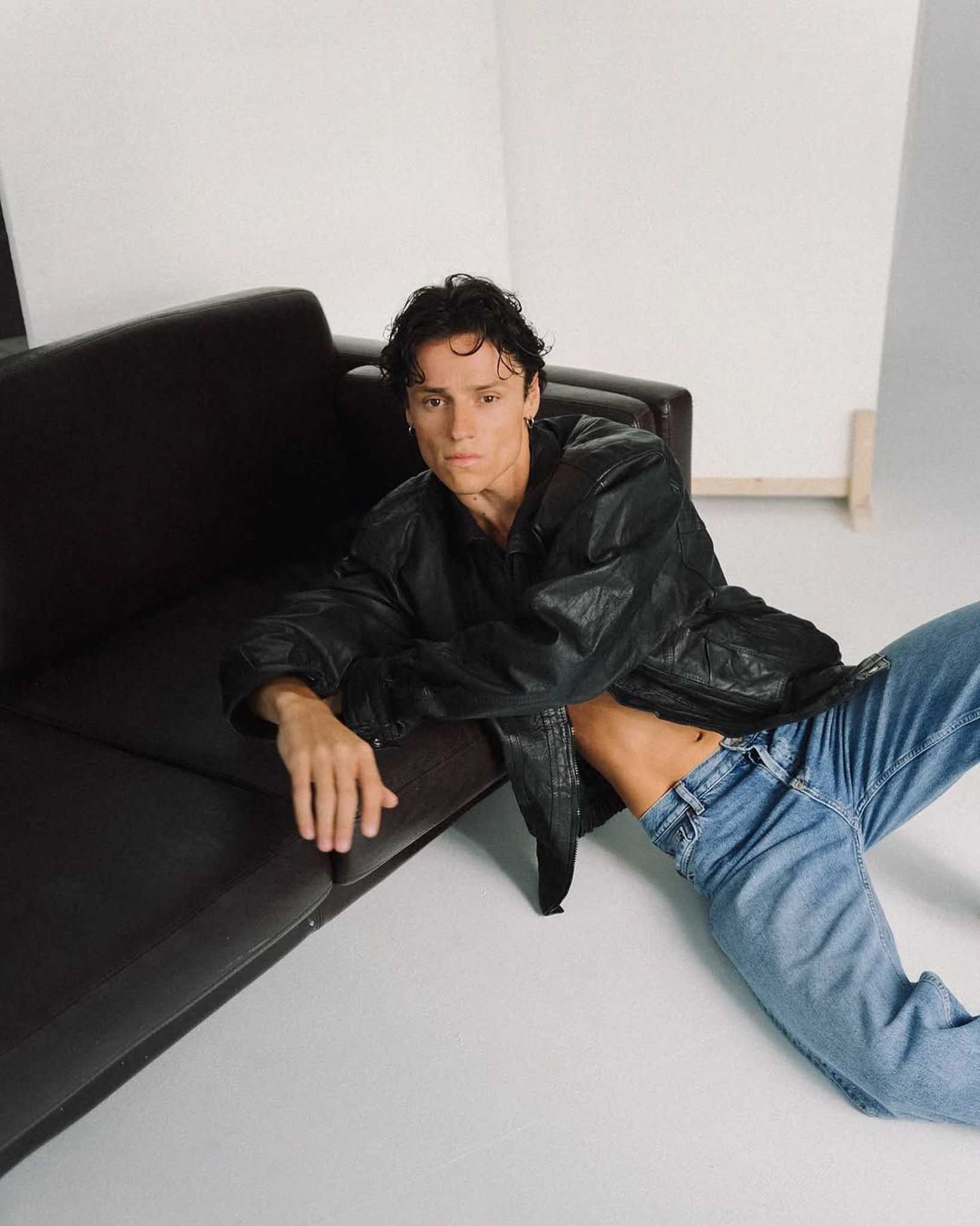 3-alban-main-book-no-limits-models-agency