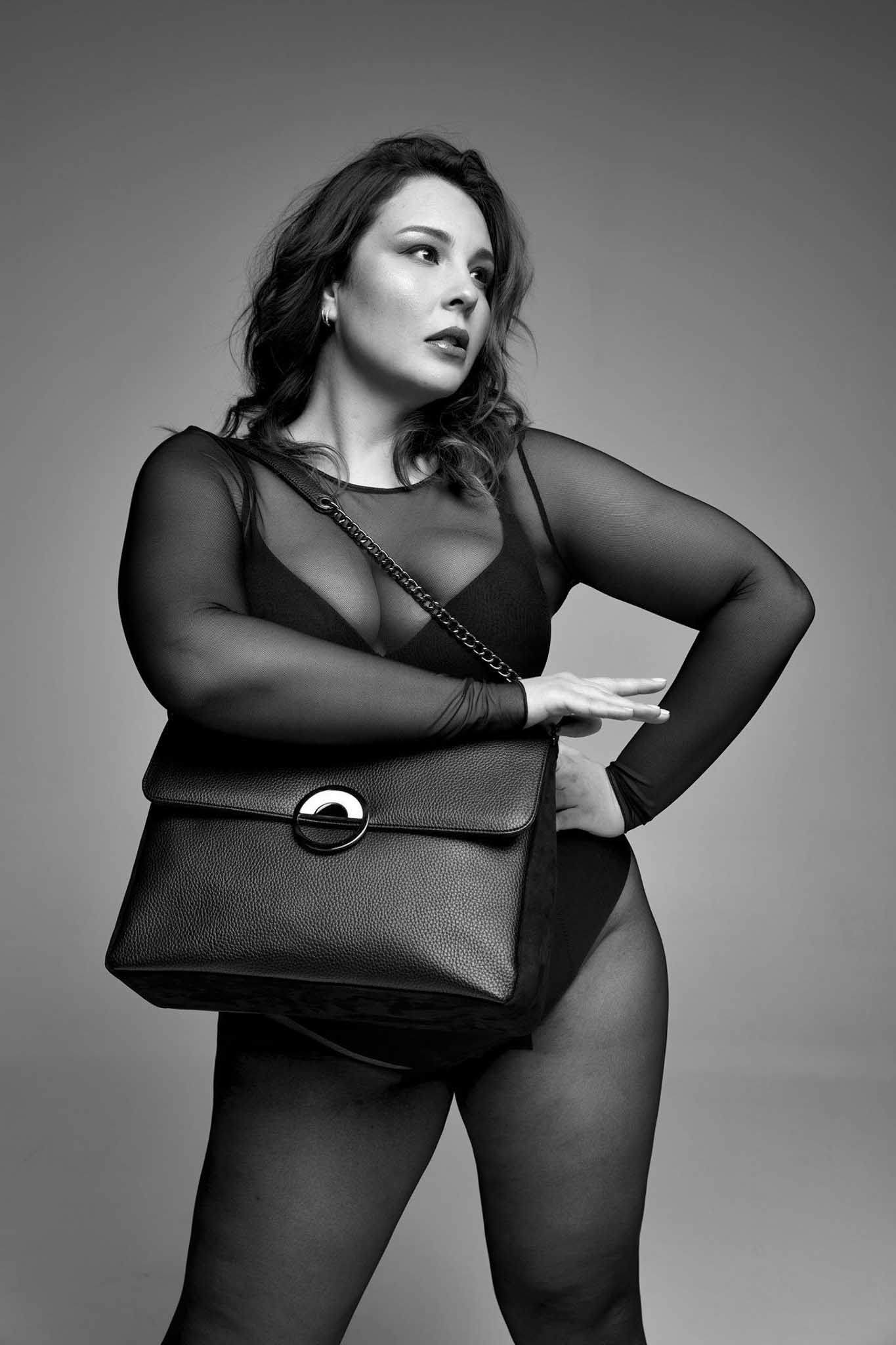 31-irini-b-main-book-no-limits-models-agency