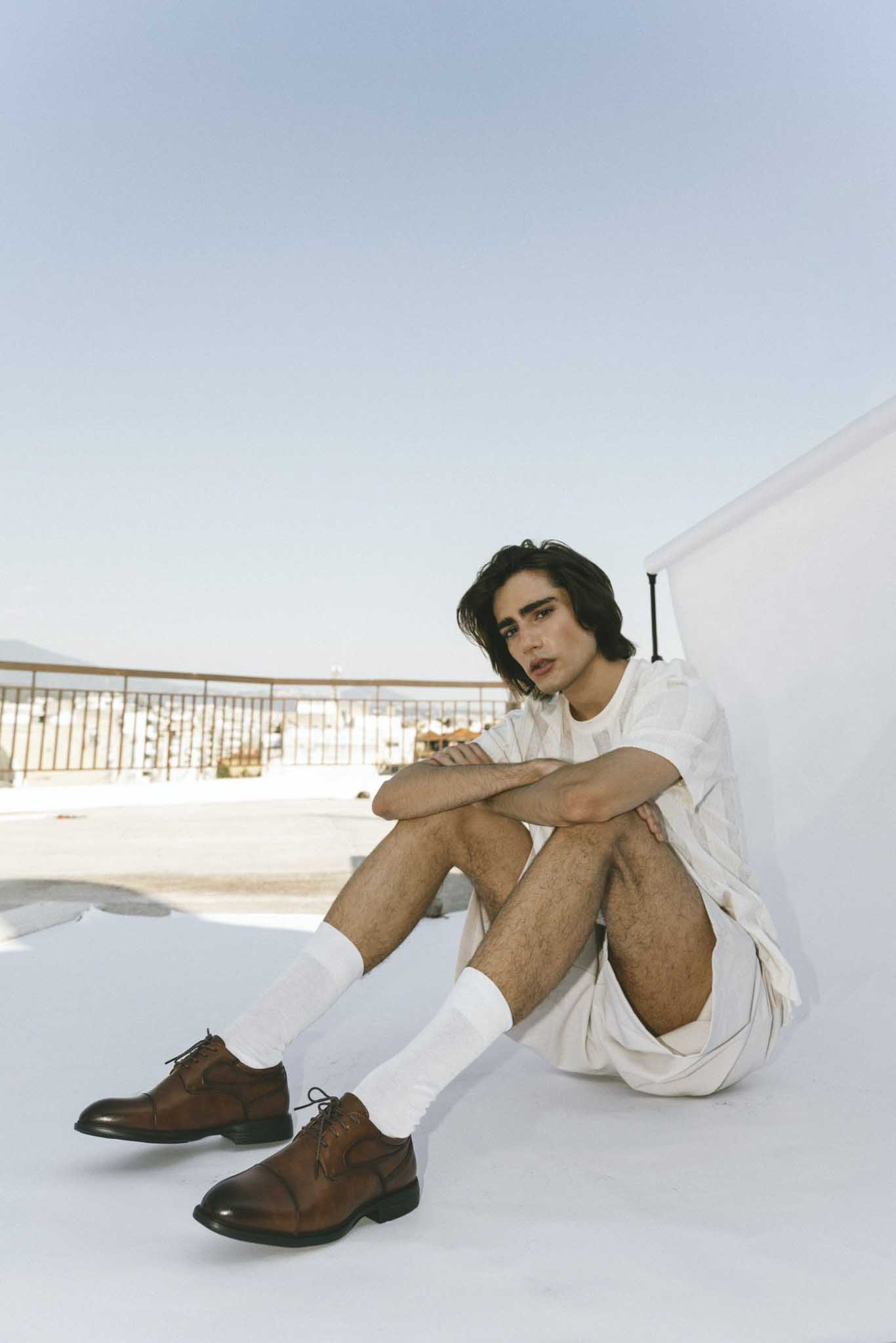 6-geeo-g-main-book-no-limits-models-agency