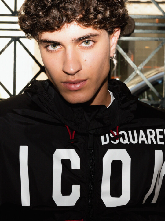 Vasilis Parotidis No Limits Models