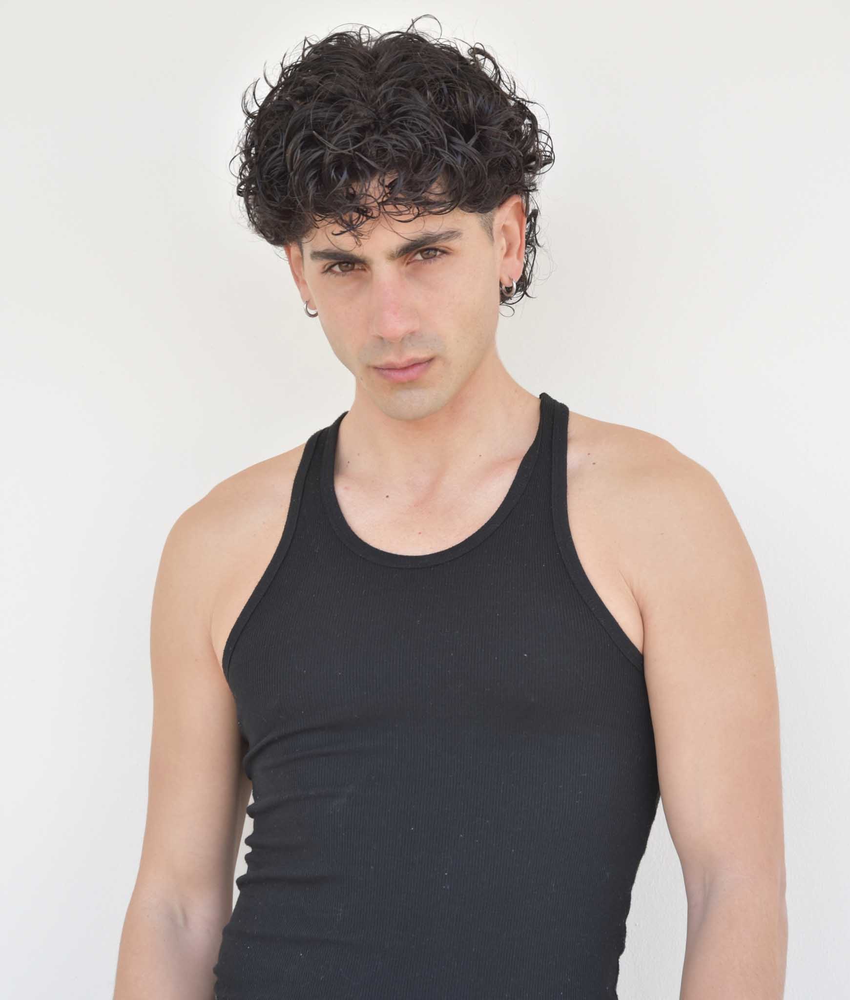 Theodoros Tollou no limits models