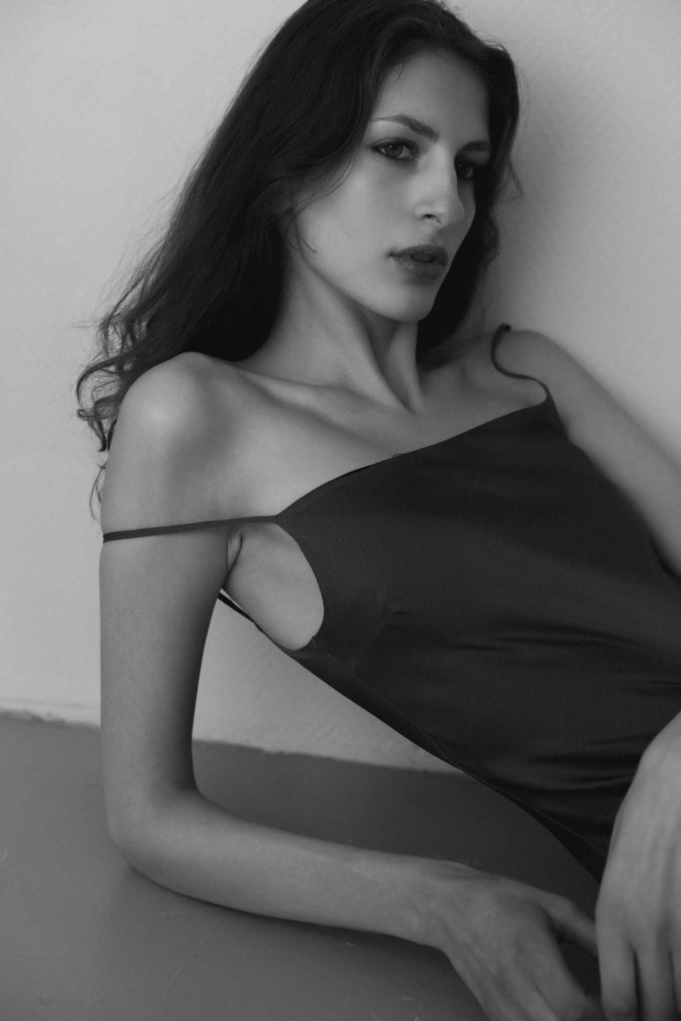 Melina Karantonis No Limits Models